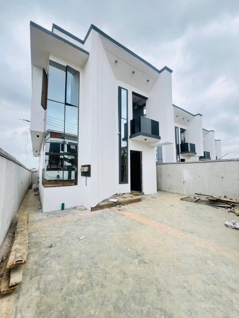 Paradise Luxury Homez - Realtor in Lagos, Nigeria