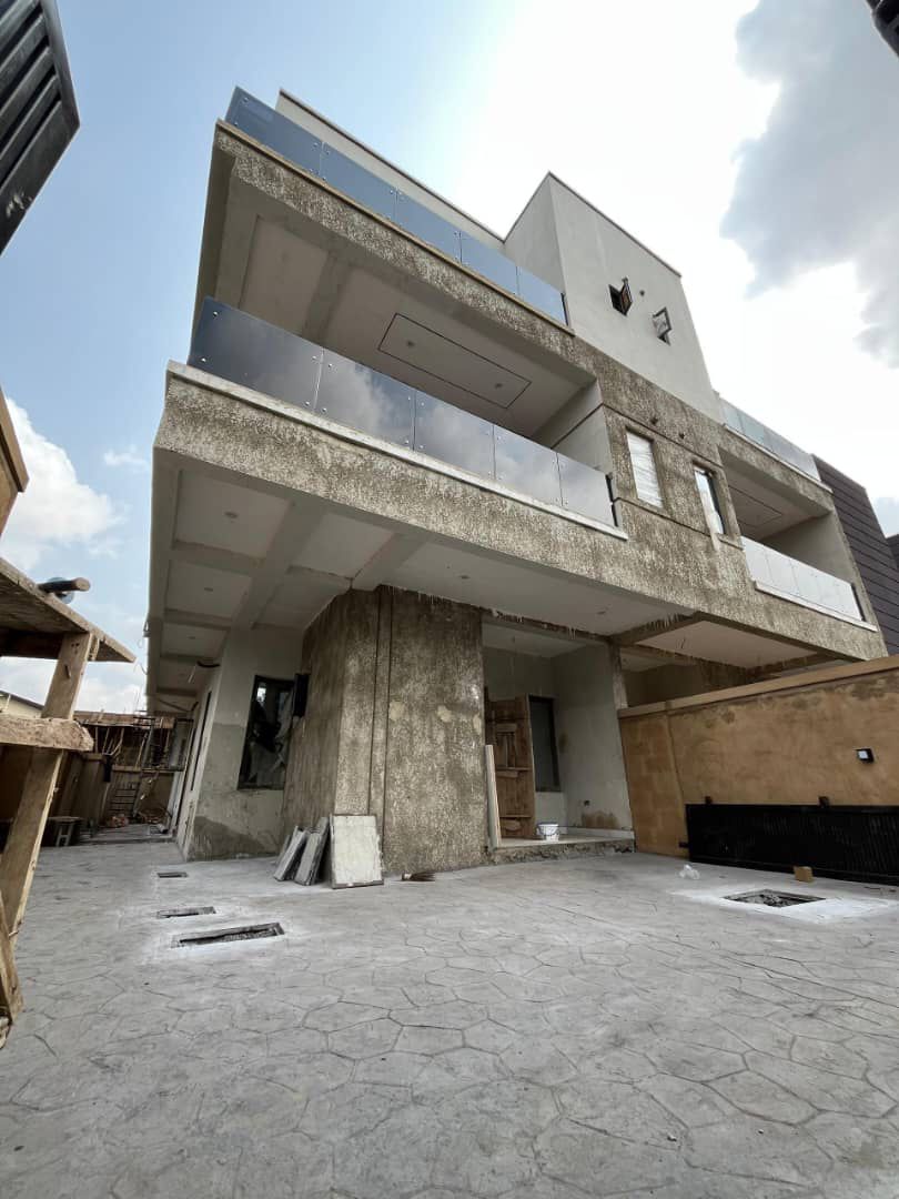 WELL BUILT 4 BEDROOM SEMI  DETACHED DUPLEX.jpeg